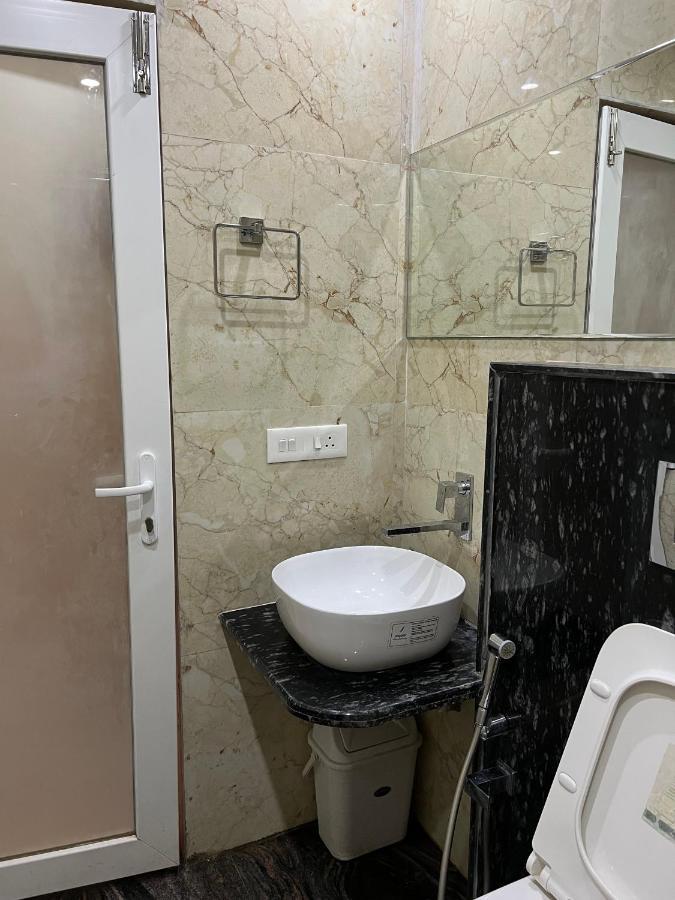 Hotel Lee Garden Near To Blue Flag Beach 500 Mtrs Puri Exterior photo